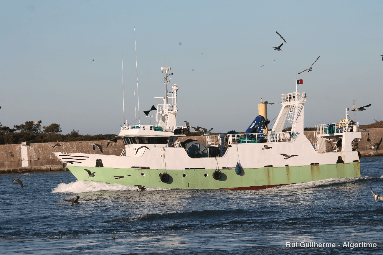 Bottom Trawler 28m - View 2